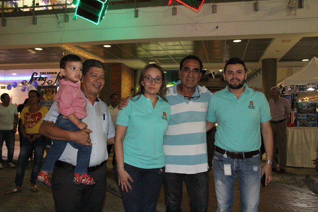 San Pedro Plaza  ambientó con música en vivo el Black Fraiday.